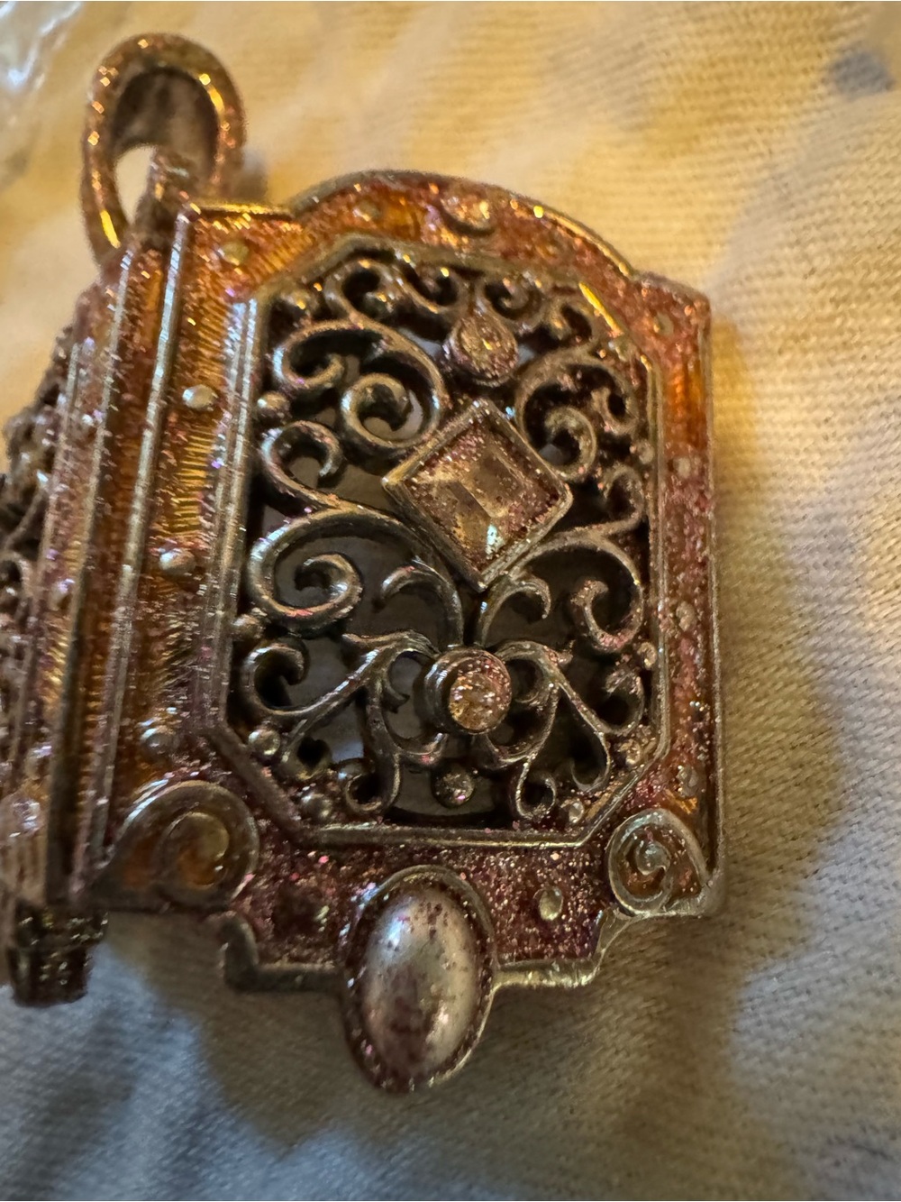 Ornate Filigree Locket Pendant in Rose Gold Tone